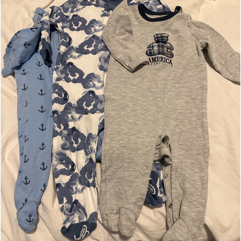 LOT 3-6mo Footie Pjs